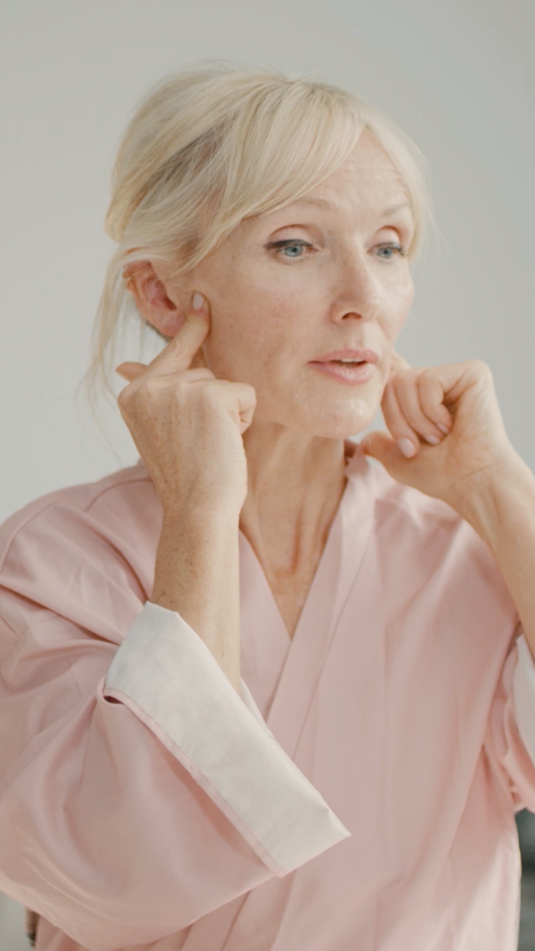 SarahBradden_FaceLift_9x16_Cover